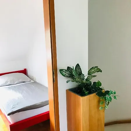 Pocitniski Apartmaji - Extraordinary In Banovci Διαμέρισμα *